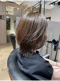 肩につく長さの大人のゆるウルフカット　archive垂水
