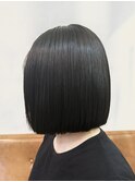 【タッセルボブ】縮毛矯正でつるっと仕上げ