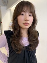ナリー 裏寺(Nary)&nbsp;レイヤーカット × オリーブカラー