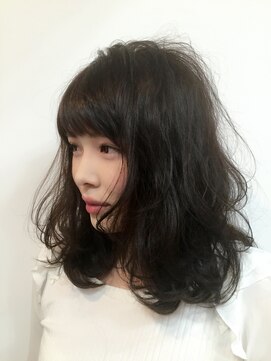 ヘアーサロン セル(Hair Salon CELL) 【小顔ミディ】