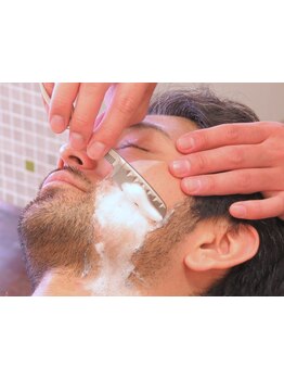 【新規限定☆CUT+ソフトシェービング+シャンプー\4300】爽やかな印象で好感度UP★SHINで整う男の身だしなみ