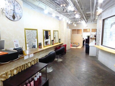 ヘアセットアンドエクステンションショールーム(SHOW ROOM)