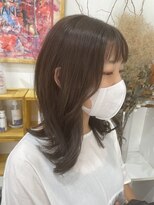 ウタ(uta)&nbsp;【あおき　ひかる】赤み消し　くすみブラウン