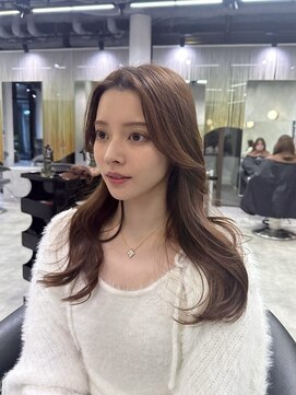 シティ(CITY) 韓国ヘア レイヤーカット カーテンバング 表参道