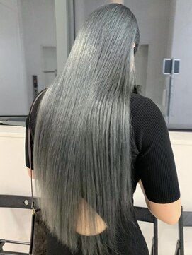 トニーアンドガイ 青山店(TONI & GUY) husky blue