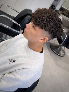 グルーマーズトウキョウ(GROOMER/S TOKYO) 【GROOMER/S 稲田】  スペインカール スタイル