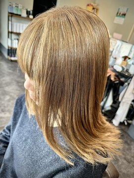 エーメイド(A made) 明るい白髪染め×白髪活かし×髪質改善×３０代×４０代×５０代