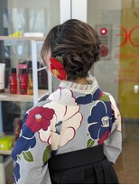 ヒデ美容室&nbsp;ゆるふわサイドアレンジ