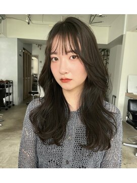 シアアオヤマ 表参道青山(SHEA aoyama) 韓国風カット/くびれヘア/オリーブカラー/白髪ぼかし