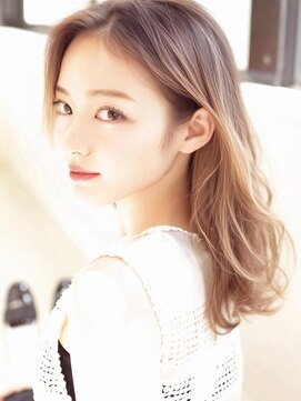 デラ バイ アフロート(DELA by afloat) 海外ガール　バレイヤージュ風