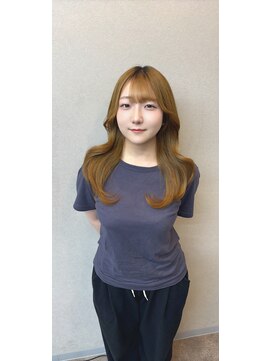 エミーバイモアムー(Emmie byMoremuu) 【あいり】マロンベージュ