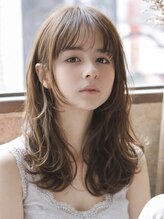 韓国ロングもさり気なくアイロン入れで◎お洒落なStyleはトップstylistにお任せ！