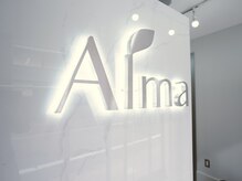 アルマモモ(Alma momo)の雰囲気(白が基調の大理石で高級感と清潔感のある内装に仕上げました☆☆)