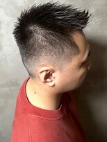 ディスイズバーバーサード(THIS IS BARBER 3rd)&nbsp;アップバング ベリーショート メンズカット スキンフェード