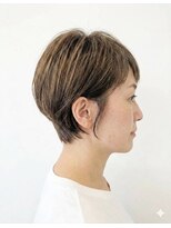 チチョ(chicho)&nbsp;40代丸みショート//40代白髪活かし//クビレ感//大人ショート
