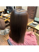 シキオリ(SHIKIORI)&nbsp;湿気や汗で広がりやすい季節も、扱いやすくツヤのある髪へ