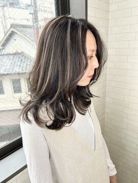 アルマモモ(Alma momo) ミディアム×ハイライト