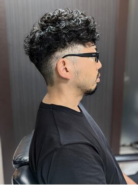 バーバーバー 都賀(BARBER-BAR) スペインカール
