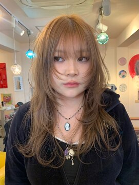 トゥーグッド(too good) レイヤーカット　ハッシュレイヤー　ブラウンべージュ