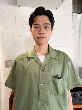 ヌース(NOOS) ソフトツーブロック七三分けショート