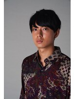 ヨナサン(Yona Saint)&nbsp;黒髪でも似合うメンズスタイル