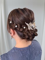 アヴソリューク(Absoluk)&nbsp;結婚式　お呼ばれ　ゆるふわシニヨン
