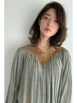 アンティ(ANTI) 無造作カールの大人かわいいひし形レイヤー