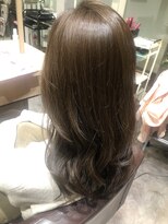 ビースリー ロア&nbsp;イルミナカラー新色