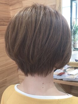 レガロ(REGARO)の写真/ショート&ボブのリピーターさん多数★抜け感,甘さ,上品さ…。輪郭や髪質から最上級の「似合う」をご提案！