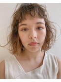 外国人風ゆるフワウェーブショート[表参道/表参道駅]