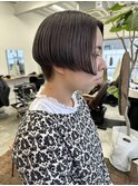 刈り上げショート／ハイトーングレージュ