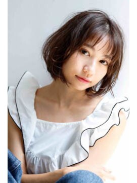 アンディー(&dy) 可愛い　丸み　切りっぱなし　ボブ　ミディアム　エアリー