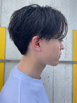 ニアウ 太田店(Niau) センターパートニュアンスパーマ刈り上げツーブロックメンズヘア