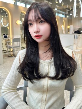 シーシンジュク 新宿南口(Sea shinjuku) 韓国風前髪×レイヤーカット【新宿/前髪/レイヤーカット】