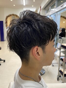 ニコラ(NICOLA) ショートツイストスパイラルパーマ