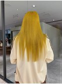 大人なイエローゴールド
