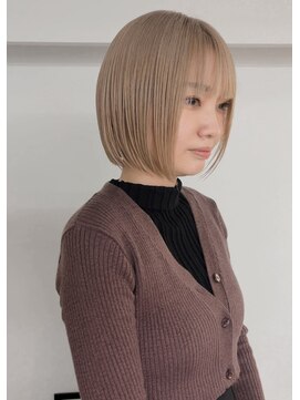 シカ(sica) ハイトーンベージュボブ