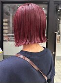 チェリーレッド 切りっぱなしボブ 外ハネボブ ダブルカラー