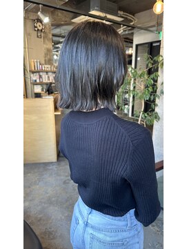 ロッソ(ROSSO) ボブダークオリーブ