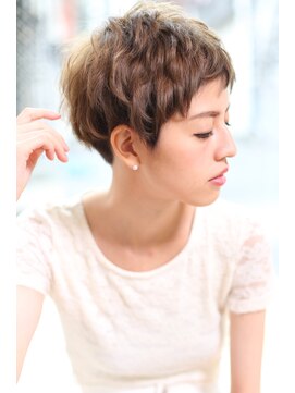 マユリ 相模大野(Mayuri) ベリーショート