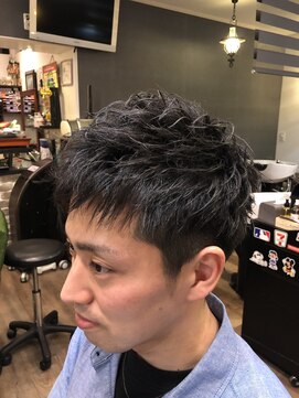 ニコリア(NiQolia) スパイキーソフトモヒカン