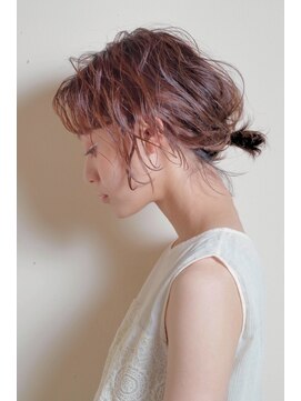 クシュ 所沢西口プロぺ通り(kusyu... ) ペールベージュセクションカラーグラデーションカラー外ハネボブ