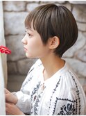 大人可愛い20代30代40代黒髪前下がりひし形小顔ボブ丸みショート