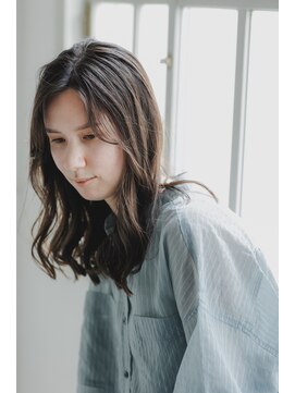 フィス(Fe's) ワンカールモテ髪前髪小顔カットサイドバング艶感