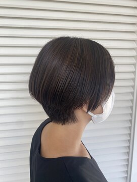 ビーエリアイング(BE AREA ＋ing) ショートボブ