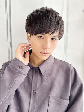 ローブロワ(L'Aube roi) 清潔感たっぷり！ツヤ感仕上げの大人メンズスタイル