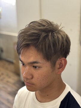 ボイスバーバー 百万遍店(VOICE BARBER) ツーブロスタイルダブルカラー