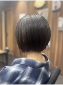 《ALETTA》黒髪前下がりレイヤーボブ【平塚】