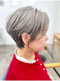大人グレイヘア×ショート