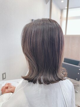 ニーラ バイ ニライカナイ 八幡宿店(Neela By Nirai Kanai) 外ハネ/イメチェン/似合わせカット/フルバング/アッシュブラウン